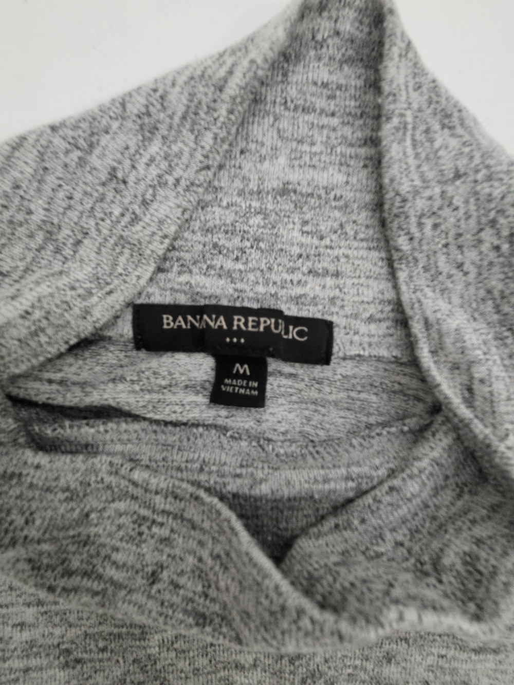Banana Republic Women’s Gray Marled Sweater - M